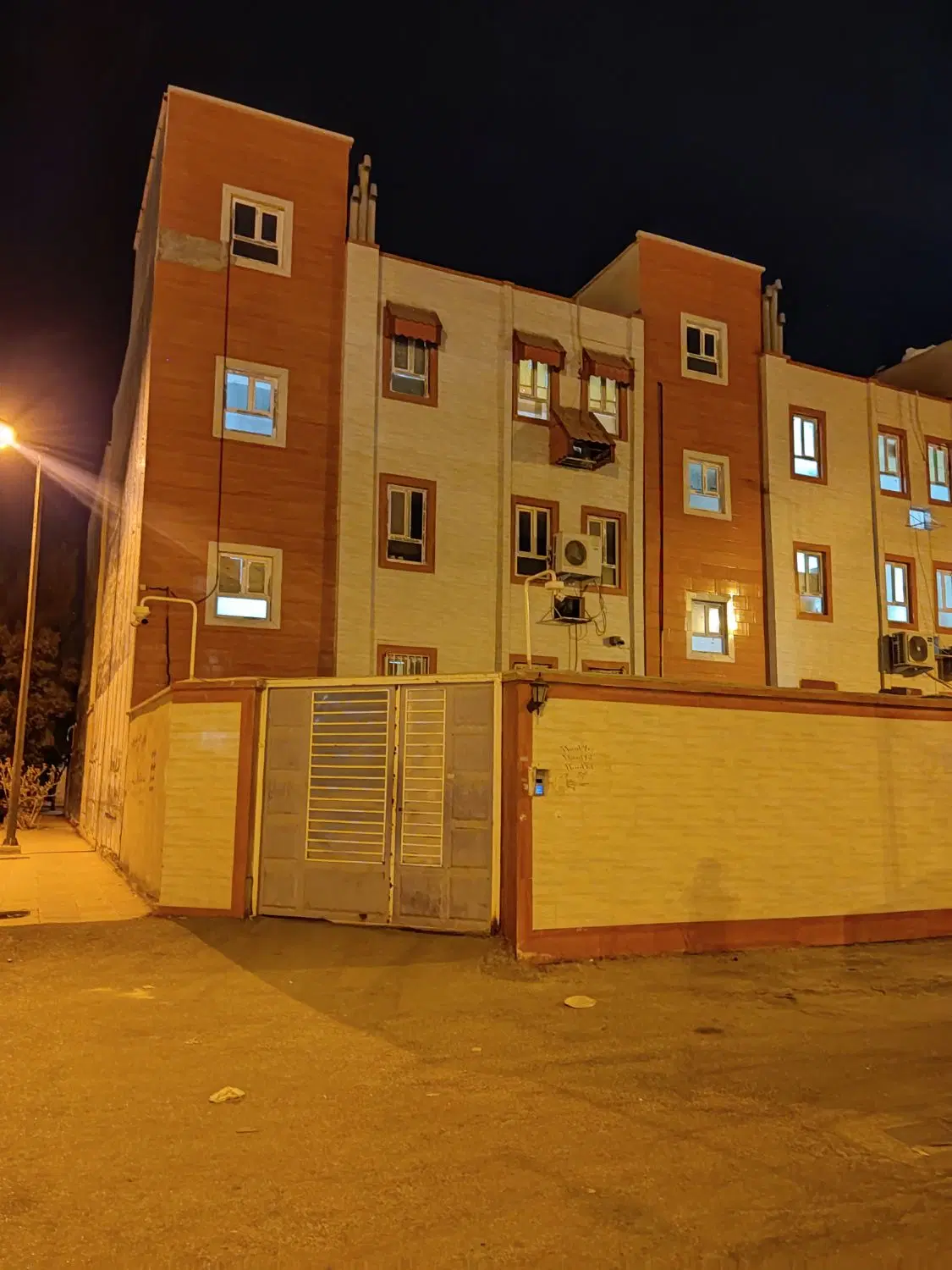 خونه همکف بسیجیان
