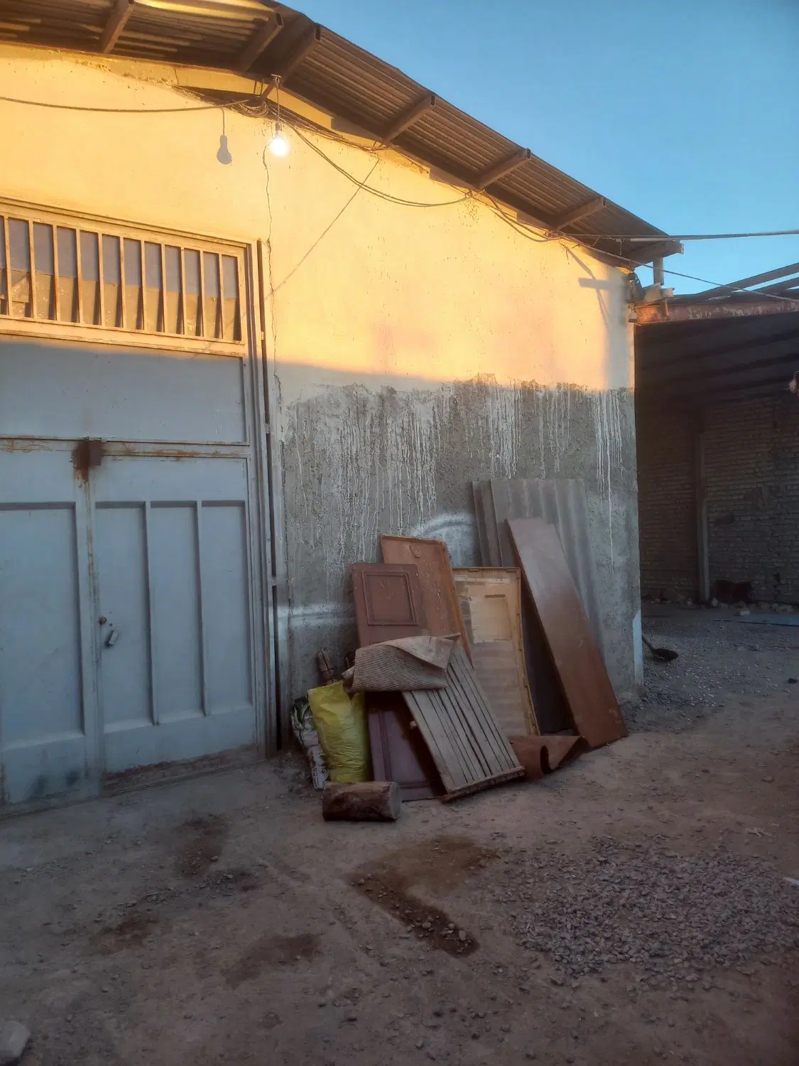 اجاره کارگاه ۲۰۰ متری