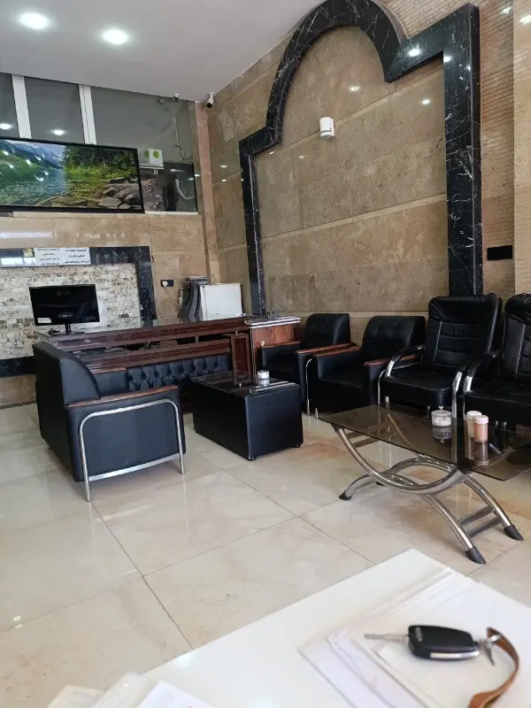 توس ۳۳خیابان نسترن آپارتمان صفر فروشی
