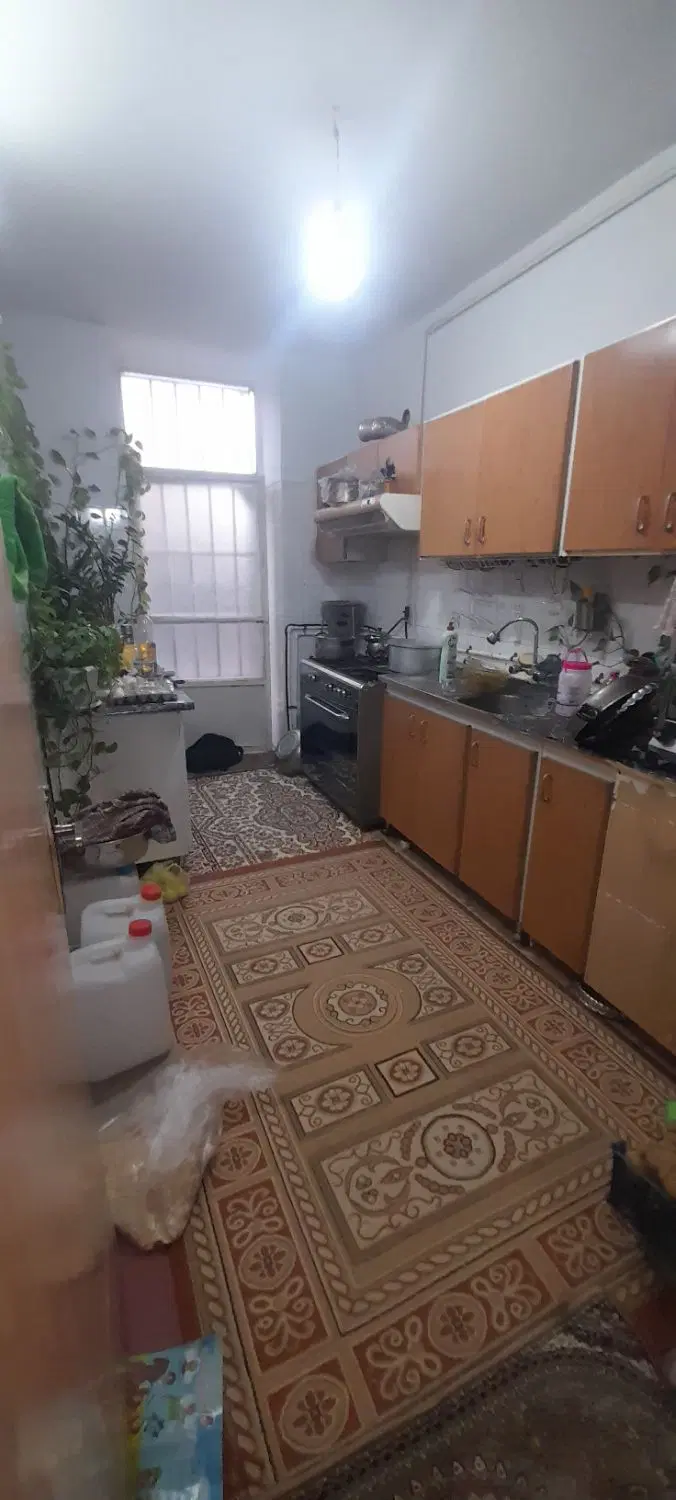 آپارتمان ۶۰متری با ۳۰متر حیاط اختصاصی سنددار