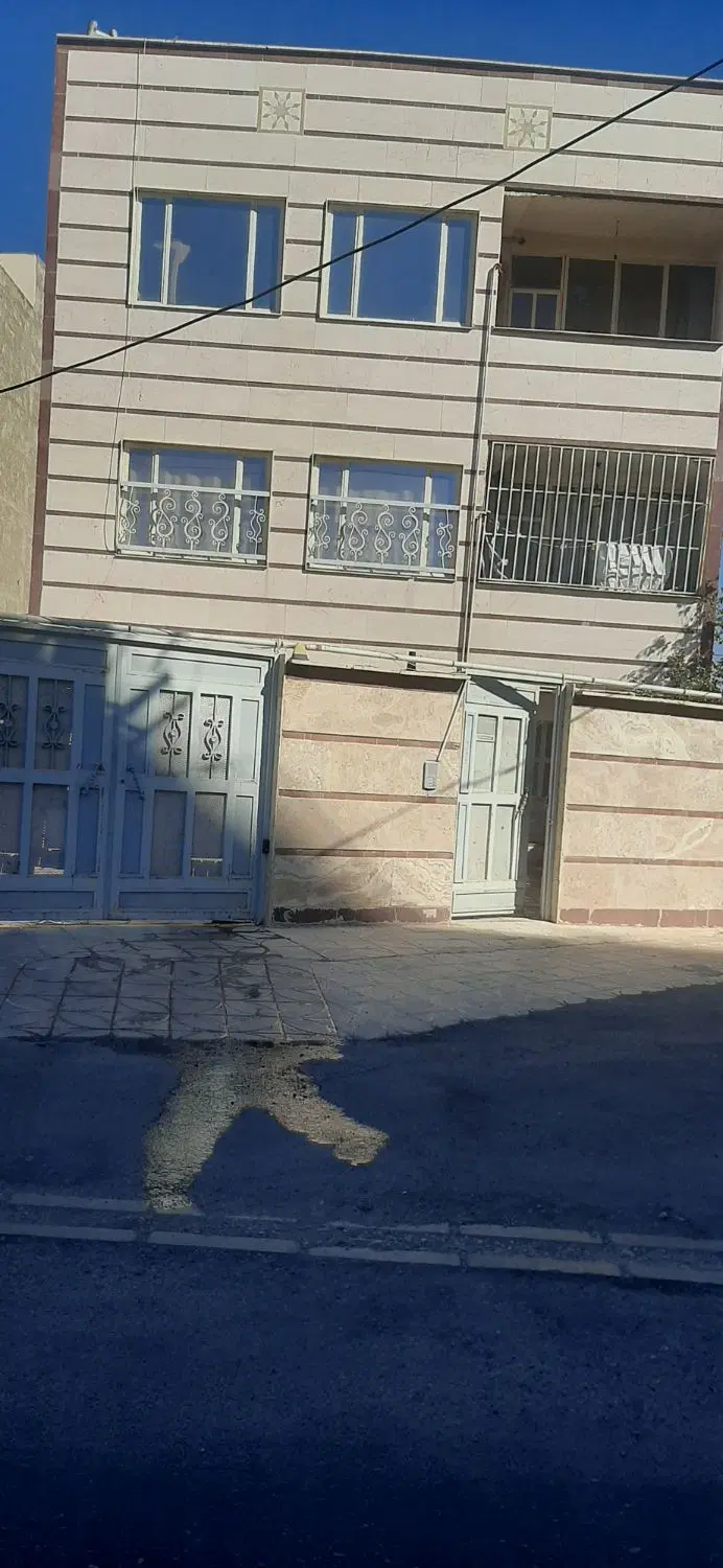 فروش مستغلات یکجا سه طبقه  فردیس پارک تندرستی