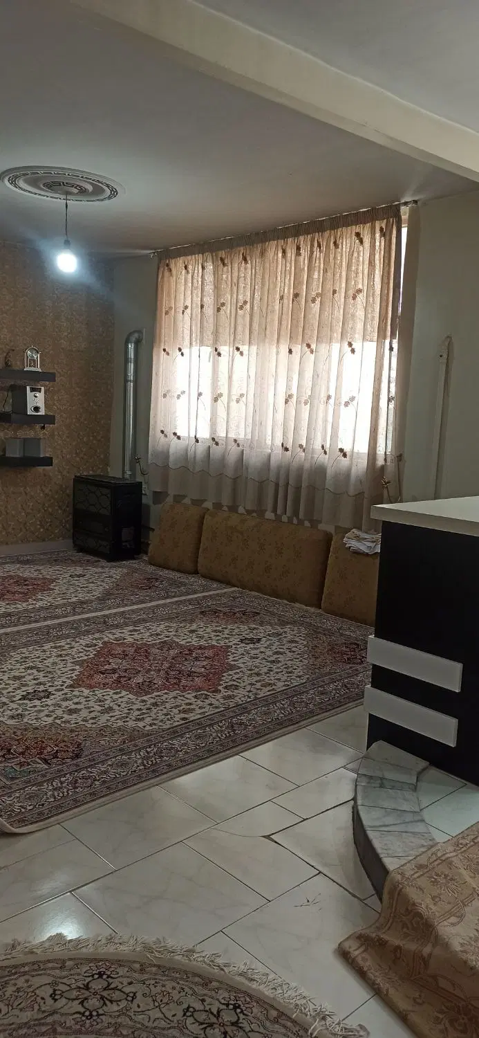 واحد ۶۵ متری گلشهر