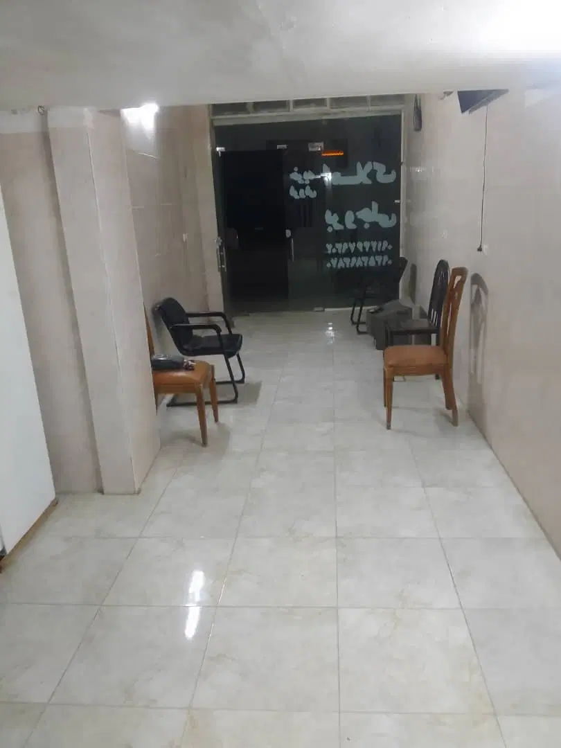 یک باب مغازه واقع در ماهدشت