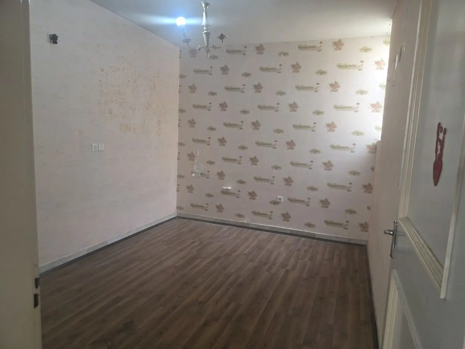 آپارتمان  سه خواب چهار راه خلدبرین