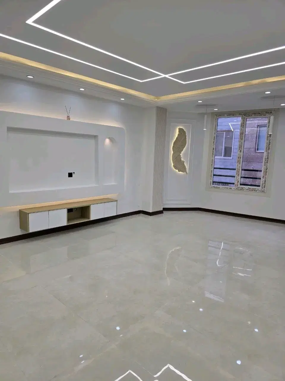 آپارتمان شیک ۸۶متر دو خواب لوکیشن خوب