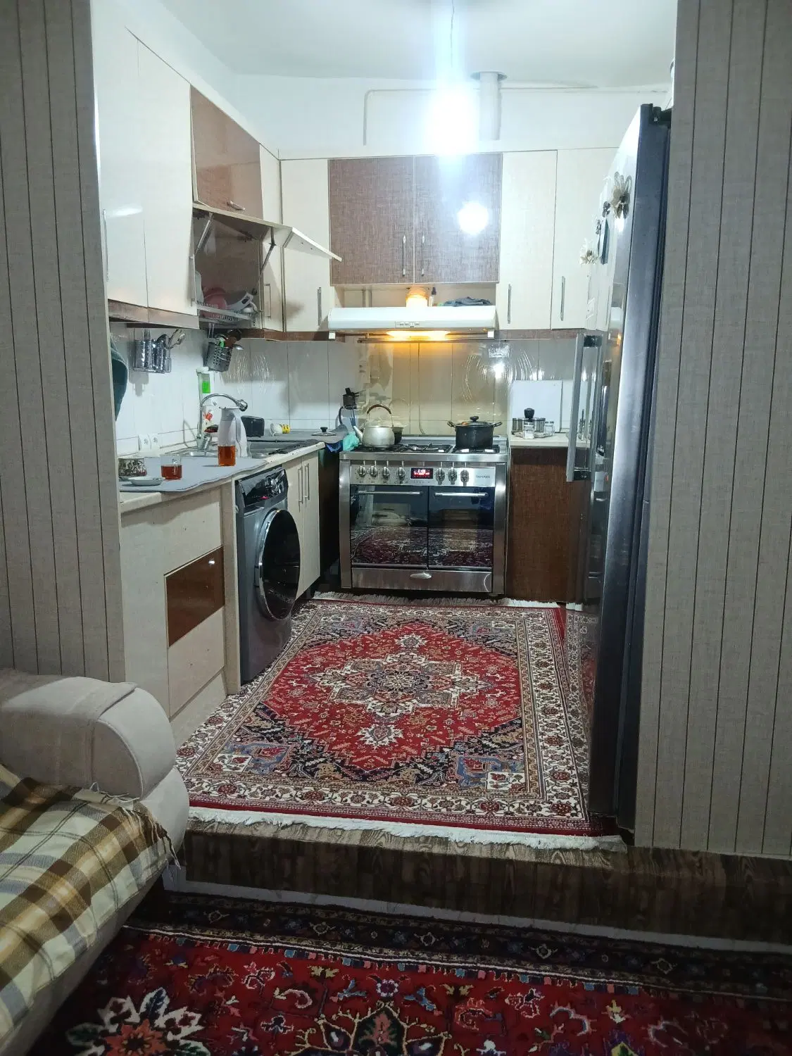 حیاط مسکونی دربستی