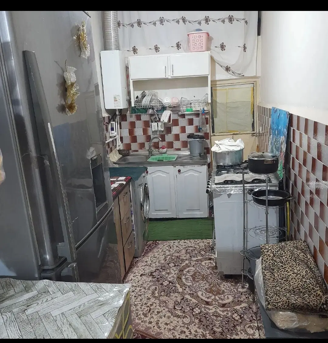 فروش حیاط دربست ۱۳۰ متر نبش در آخماقیه ابوذر