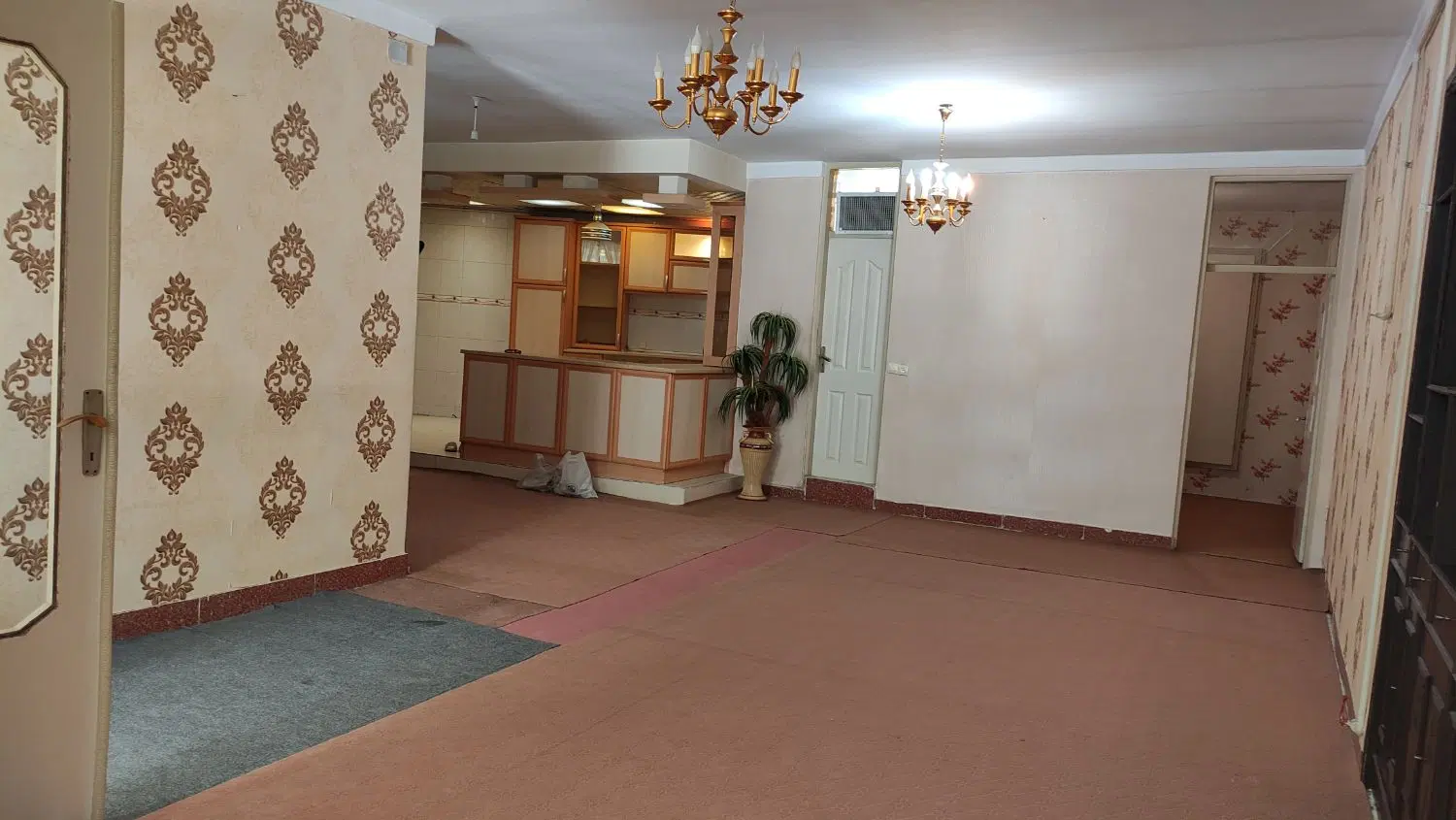 فروش ویلایی در خ جاوید مساحت ۱۹۲متر