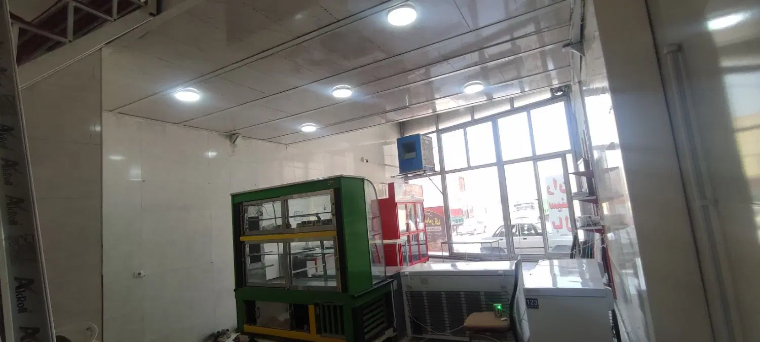 فروش مغازه۷۳متری