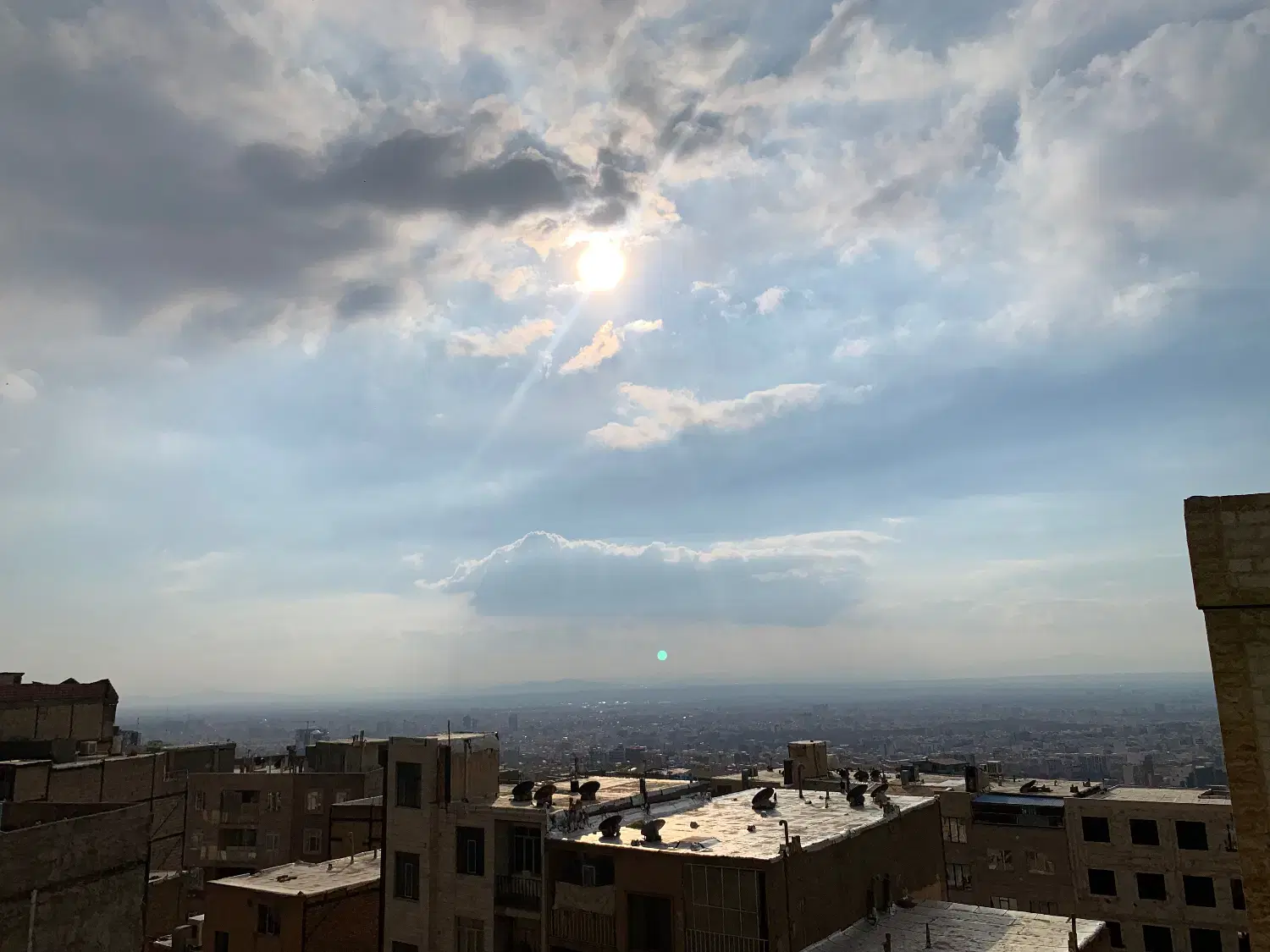 اپارتمان 75 متر، دو خواب، غرق نور