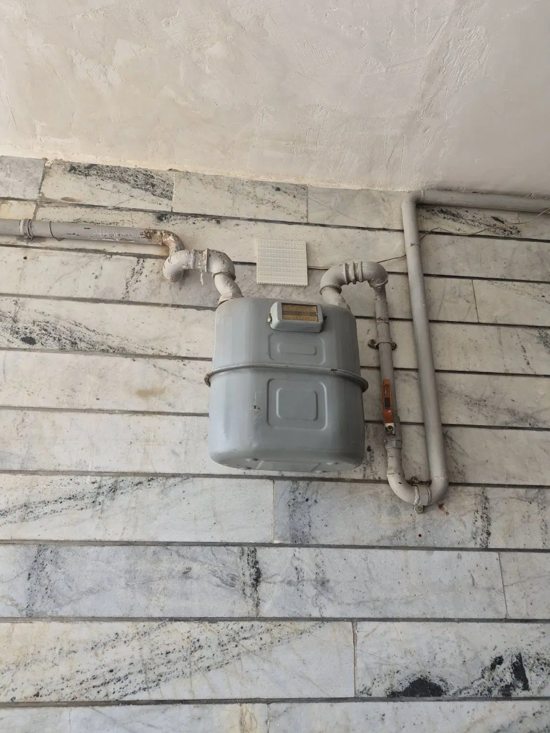 مغازه ۹۰ متری