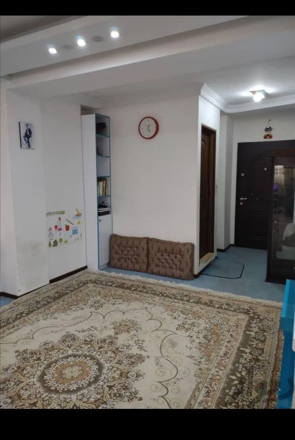 منزل سر چهار راه اصلی