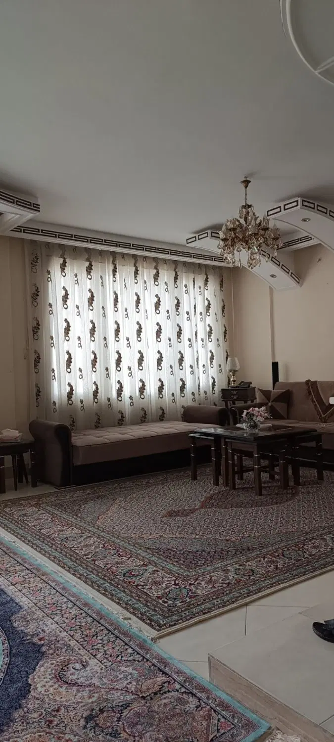 اپارتمان خیابان یادبود ۱۰۰ متر