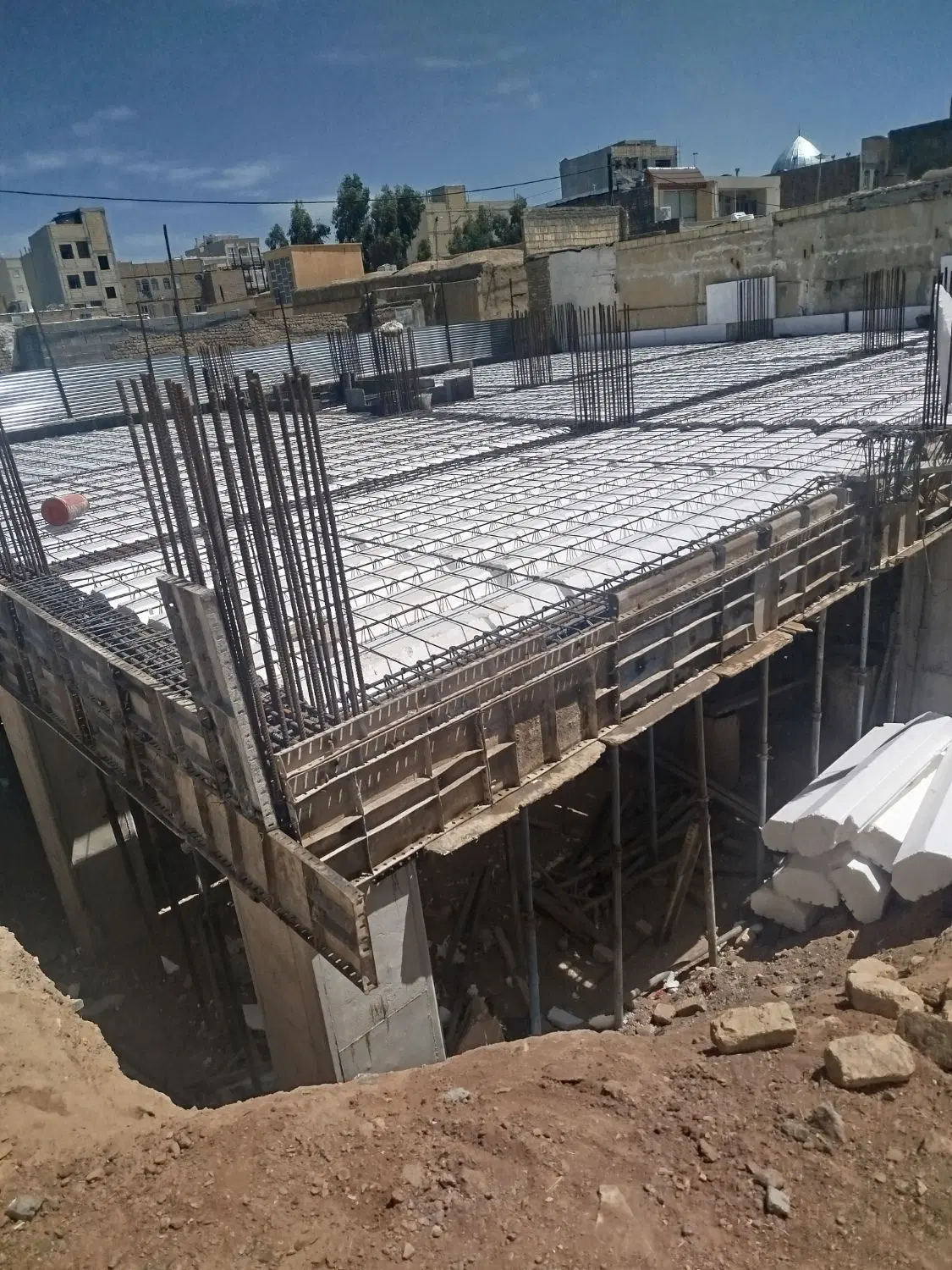 پیش فروش آپارتمان در طالقانی زوج سه بهر95متری
