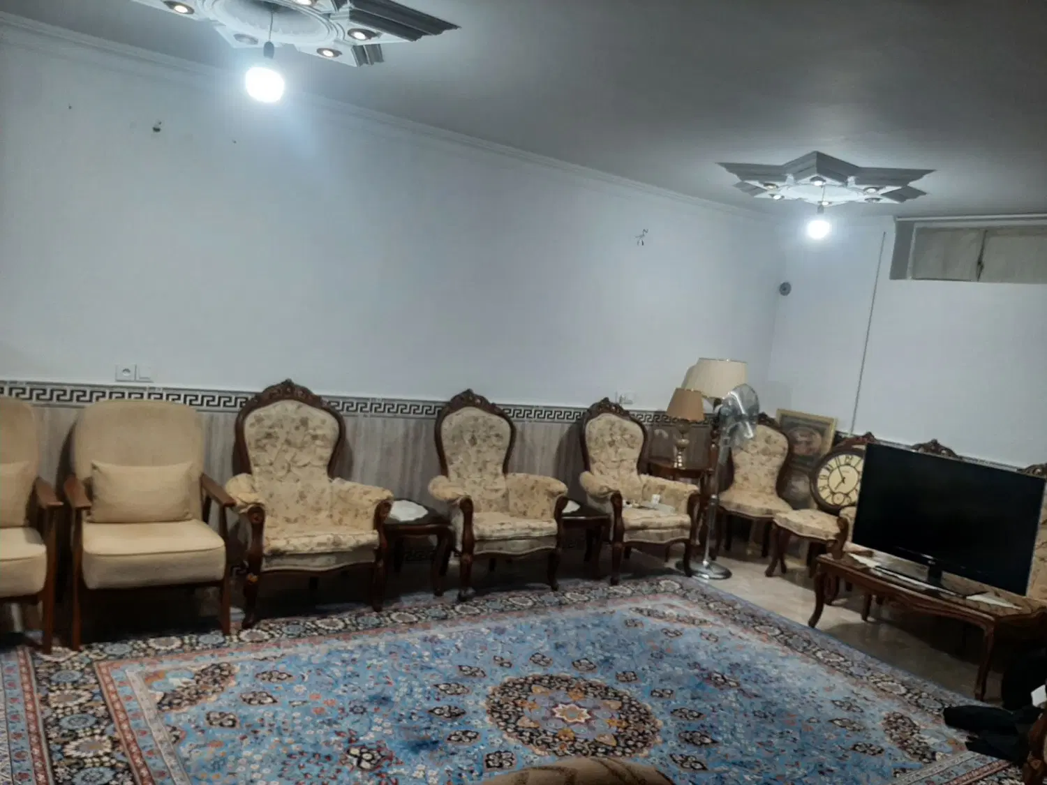 82 متر ، دوخواب ، امیریه