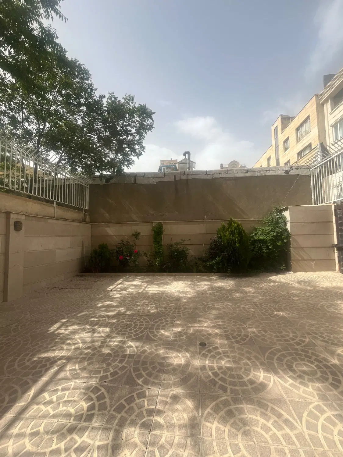 ۲۴۳متری برق