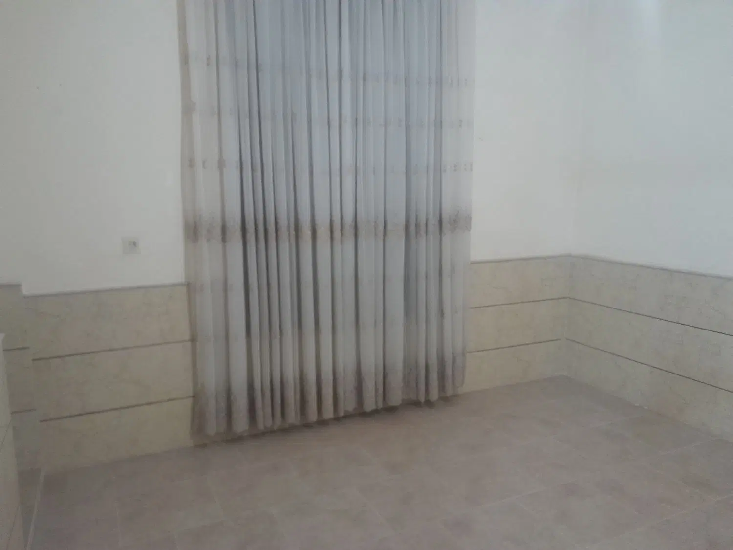 اجاره همکف خیابان پاسداران