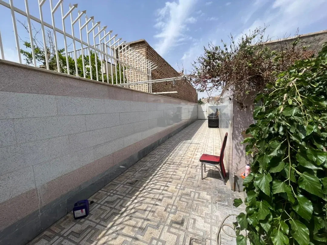 ویلای 20متری وحدت 260متر 3طبق