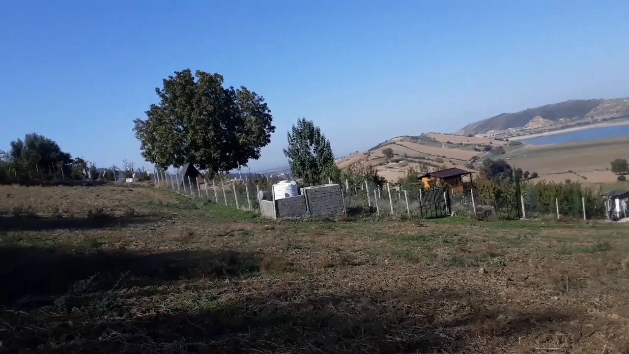 زمین کشاورزی در منطقه سد نومل