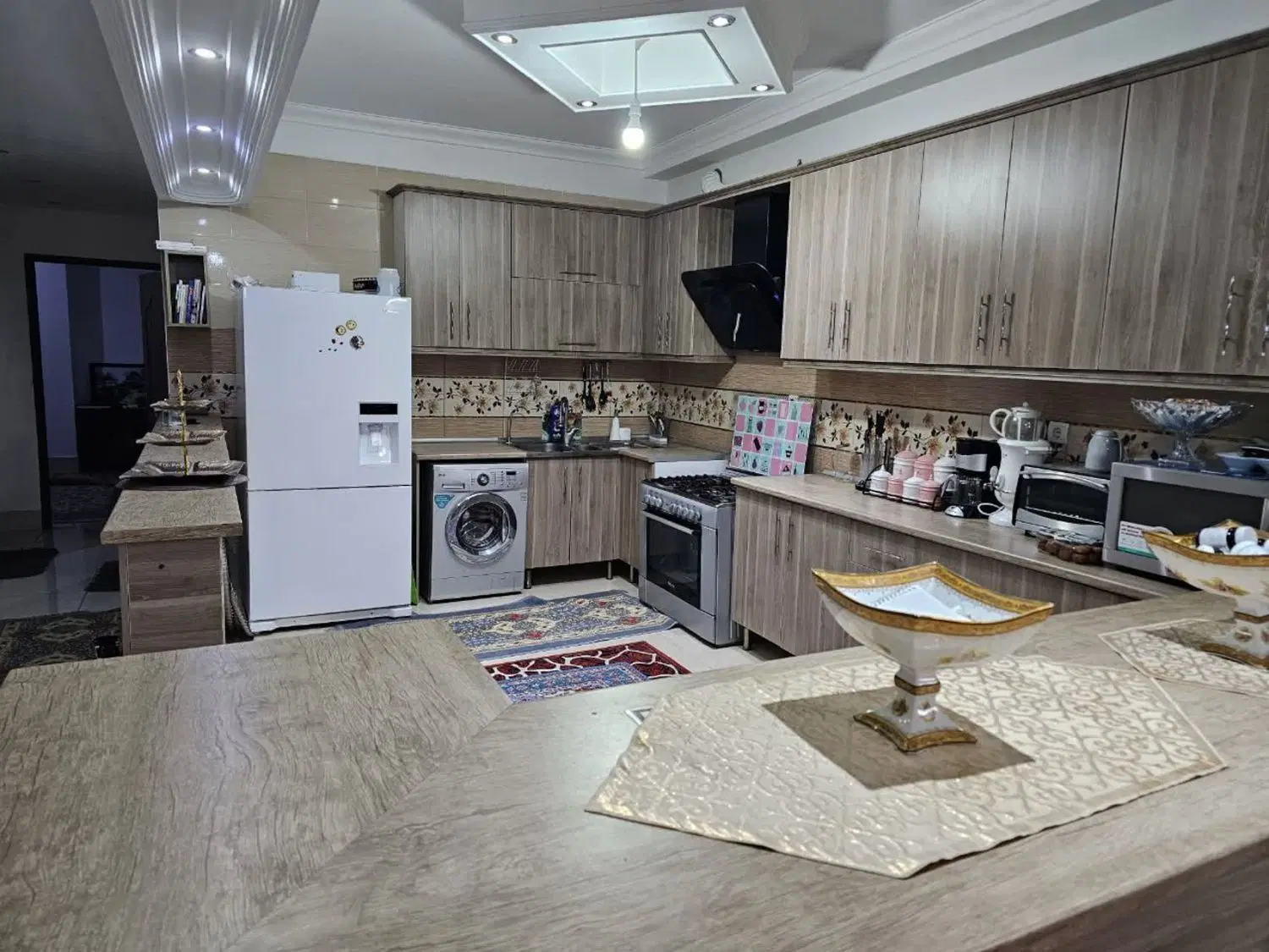 اجاره اپارتمان  ۱۳۷ متری