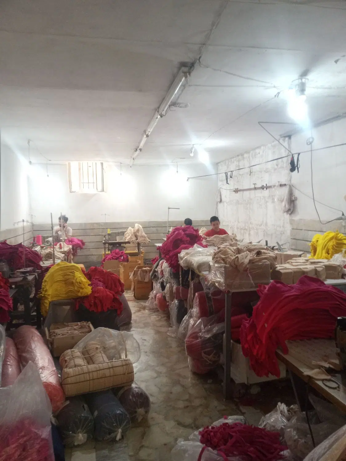 ۵۰ متر پارکینگ  برای اجاره انباری وتولیدی