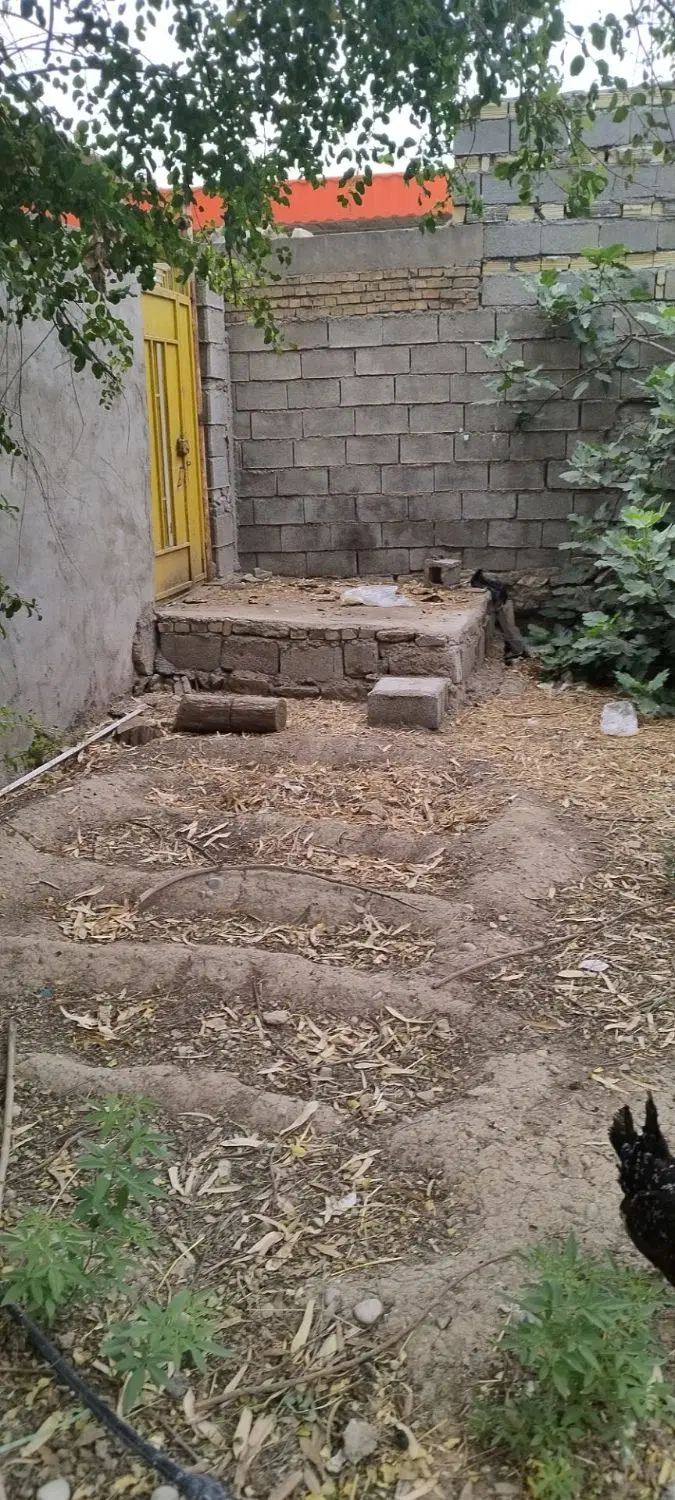 زمین فروشی