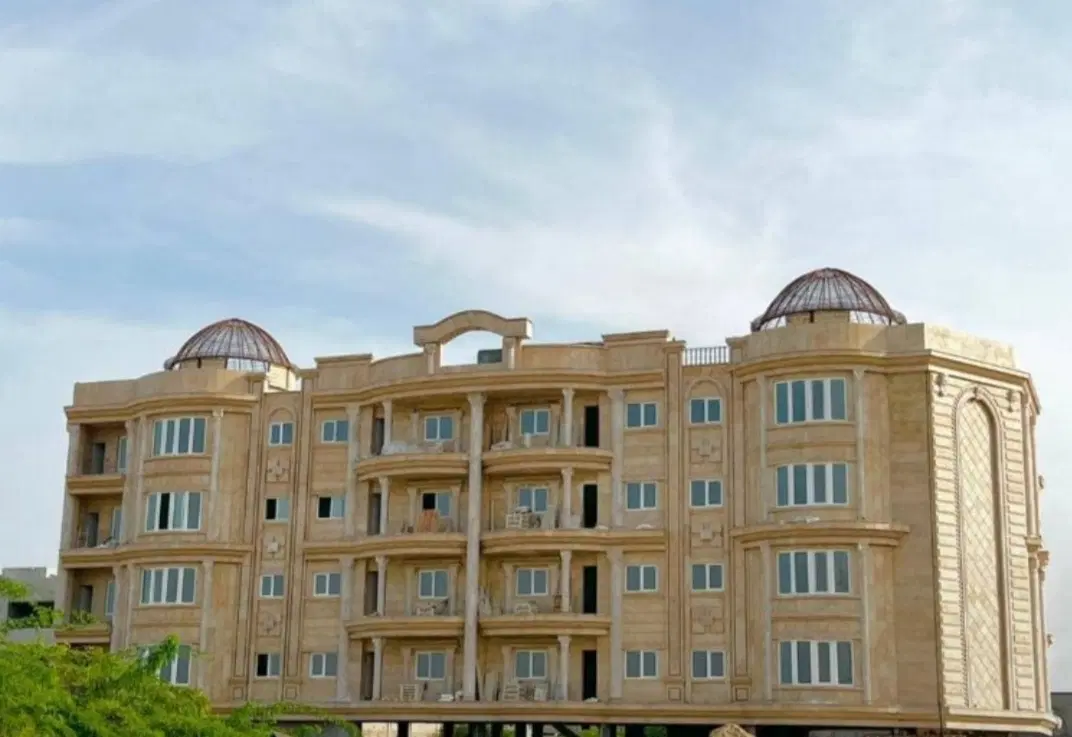 فروش یک واحد آپارتمان طبقه اول