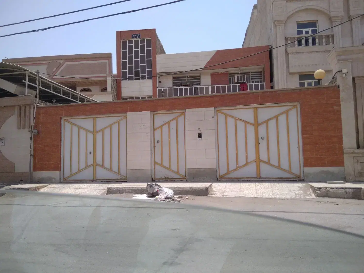 مسکونی ۴ واحده