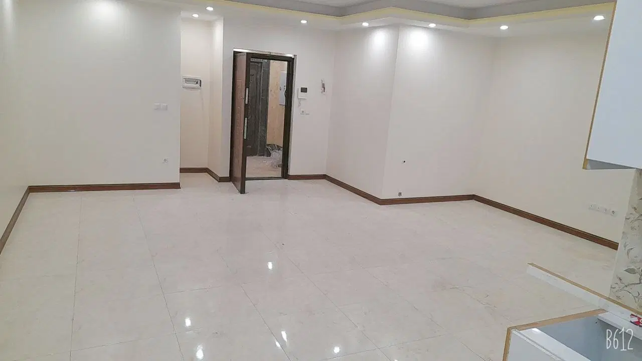 اپارتمان ۷۵ متری دو خواب با پارکینگ