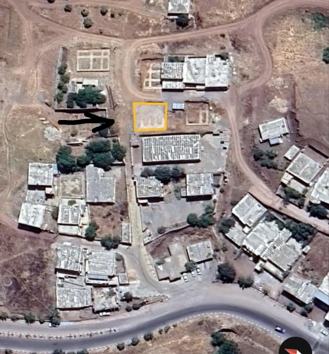 زمین مسکونی قشلاق