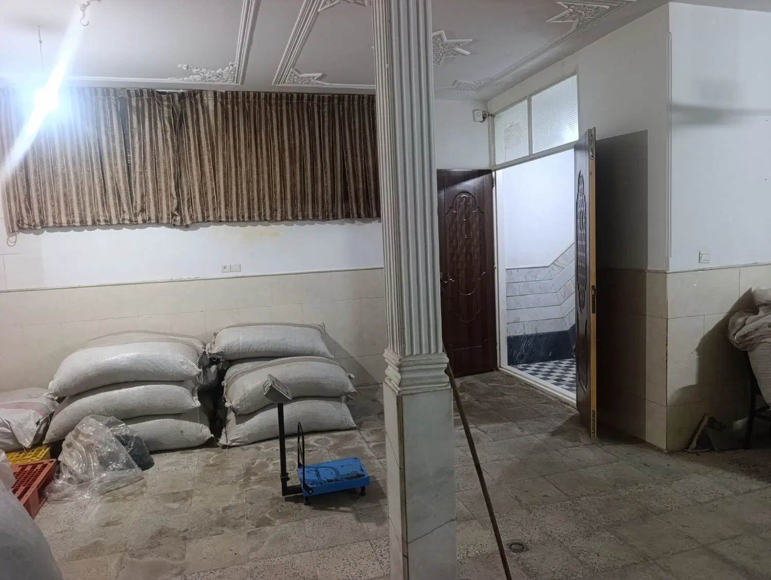 اجاره ۱۲۰ متر زیر زمین با راه مستقل خیابان سلامت