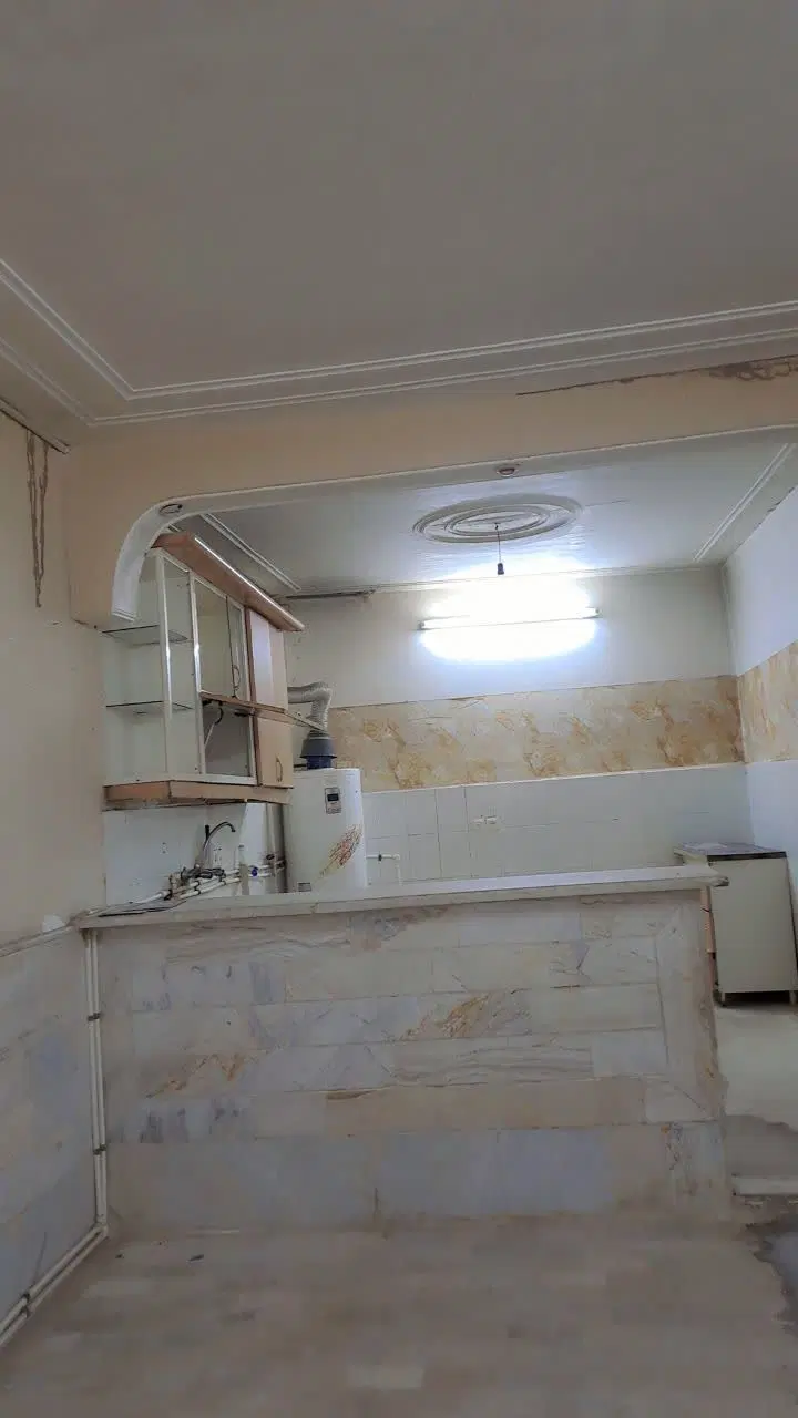 زیرزمین اجاره ای واقع درجمکران خیابان ظهور
