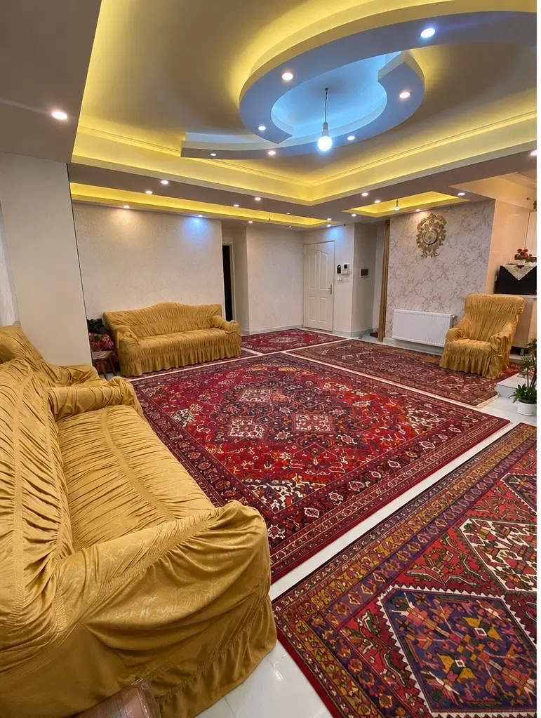 واحد ۹۶ متری تک واحده