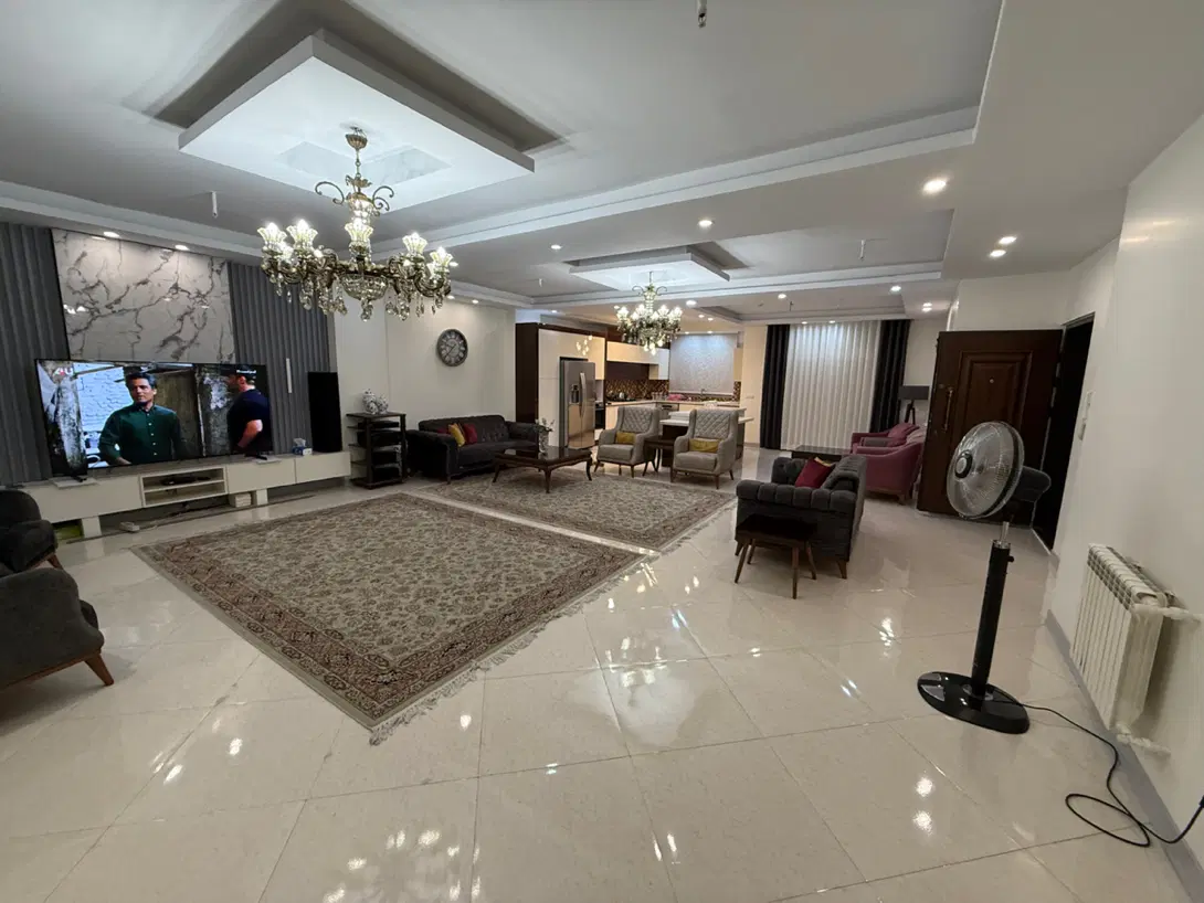 تکواحدی ۱۶۰ متری سه خواب شکوفه کیامنش