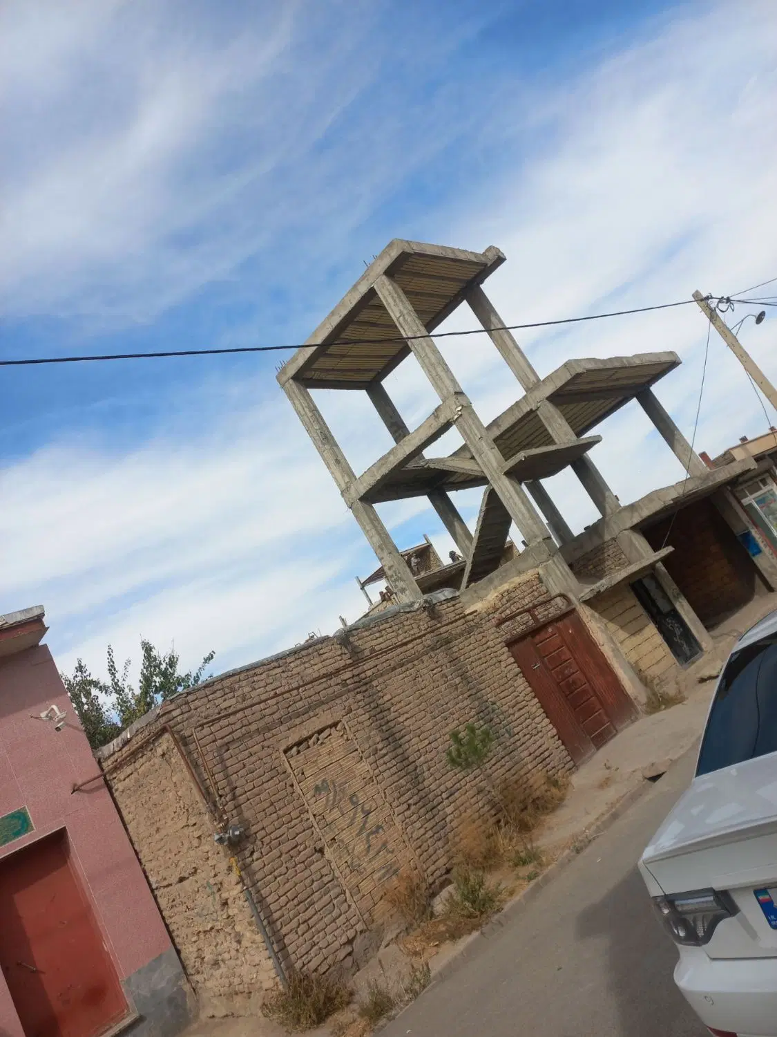 خونه ۱۲۰ متر در روستای عزت اباد