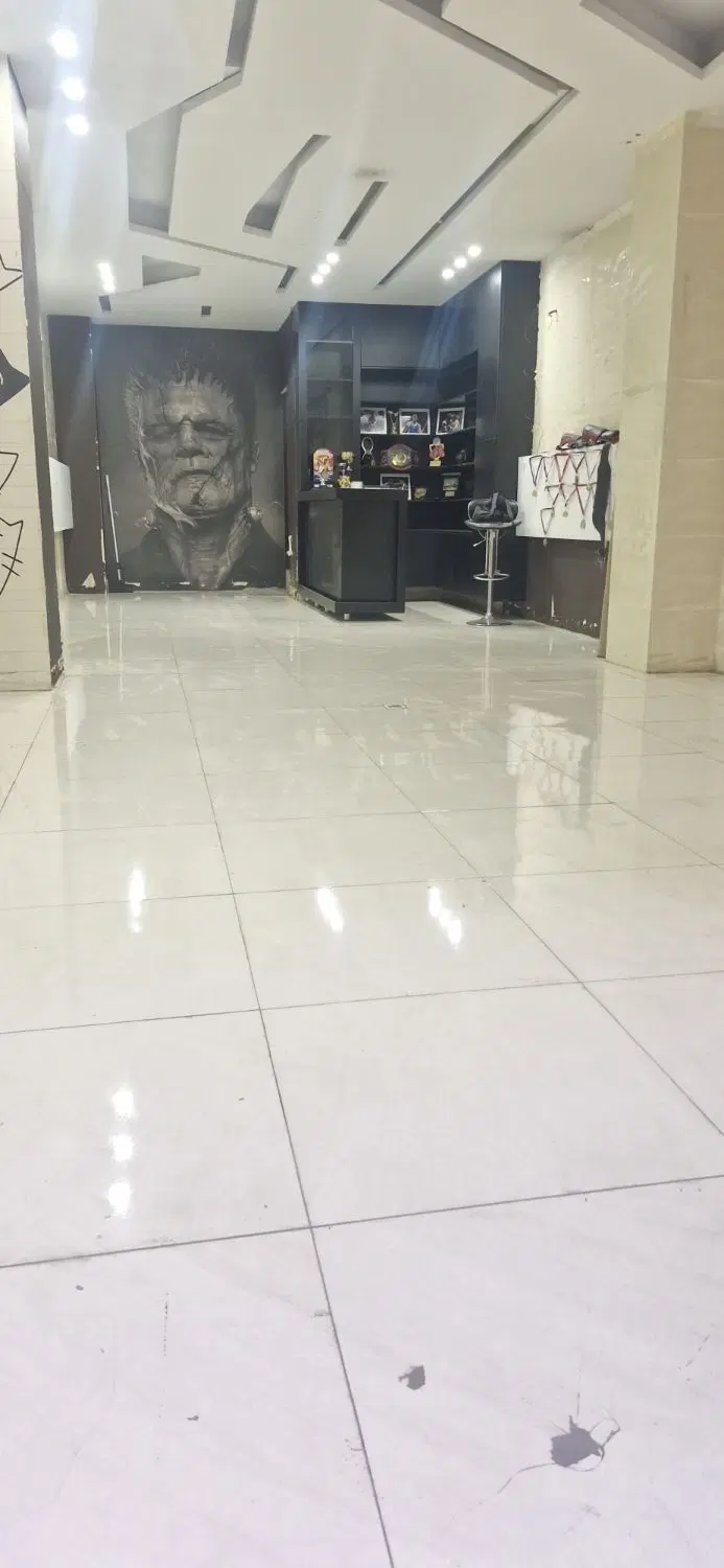 مغازه ۶۰ متری فول