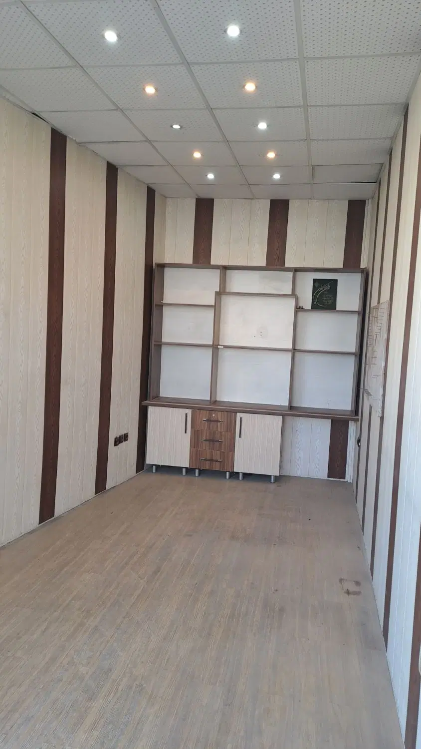 اجاره یک باب مغازه تجاری بر خ سیاوش