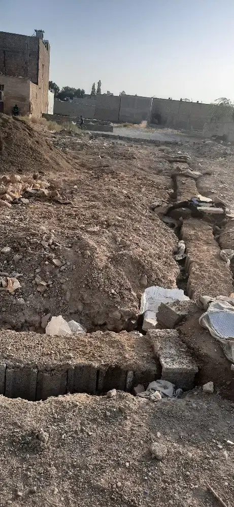 زمین۱۹۶
