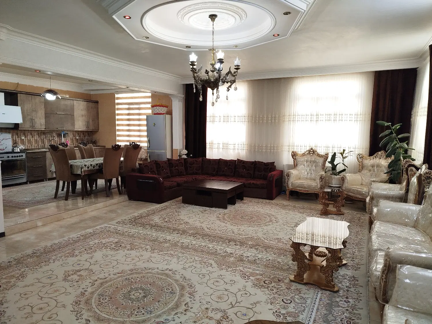 ۱۵۰ متر بزرگمهرجنوبی- ۳ خواب - خوش نقشه و نورگیر
