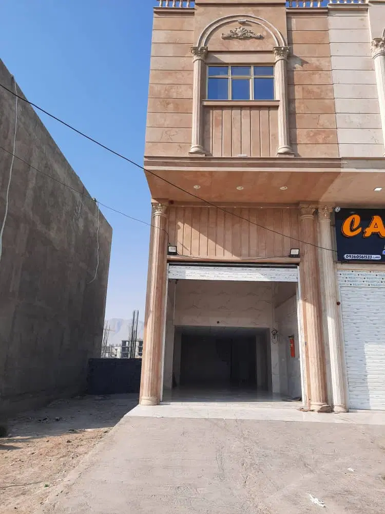 مغازه به متراژ ۲۲۰متر انتهای مجتمع بازرگانان ساخت