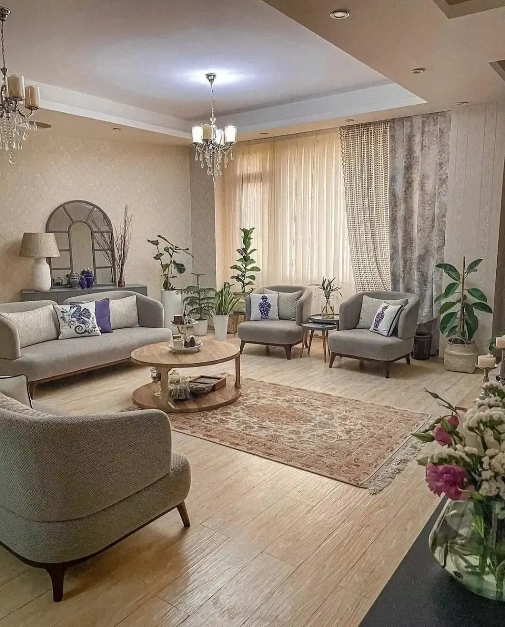 ویلایی 250 متری 400متر زیر بنا اوایل امامت
