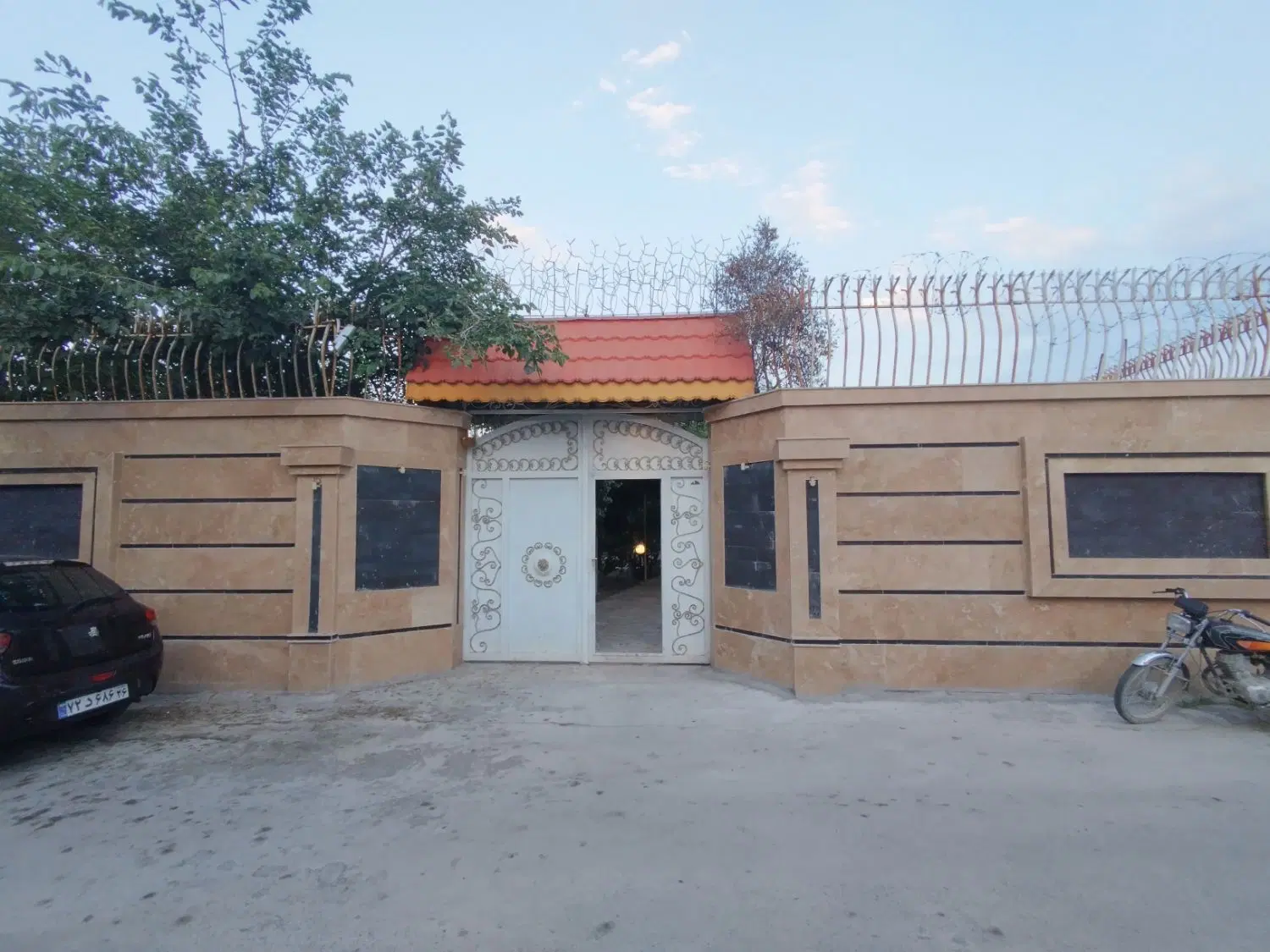 باغ ویلا 600متری شاهنامه 14 بهارستان
