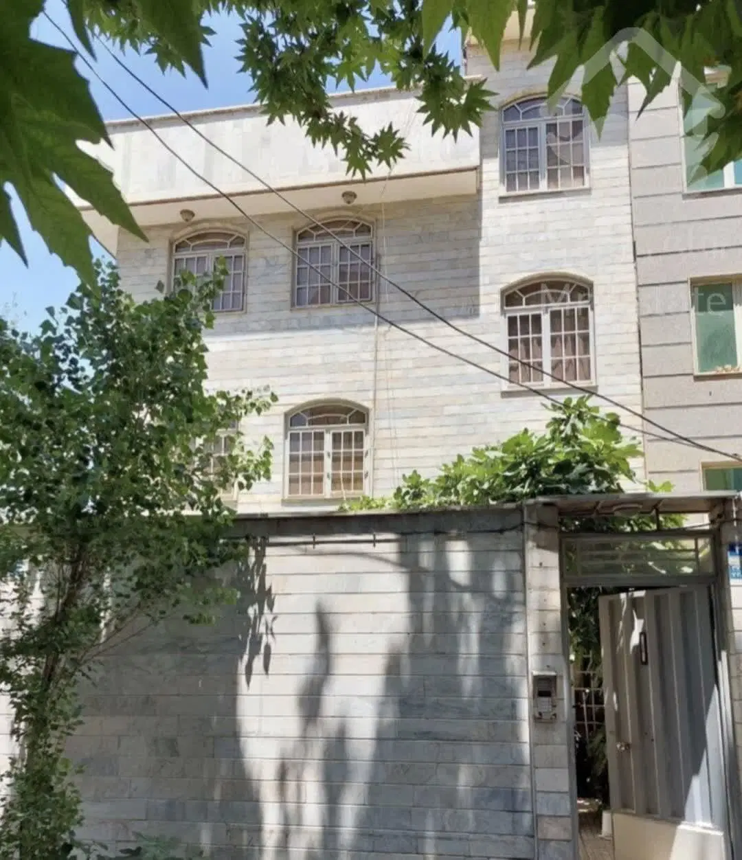 خانه کلنگی۳طبقه۱۲۰متری لوکیشن