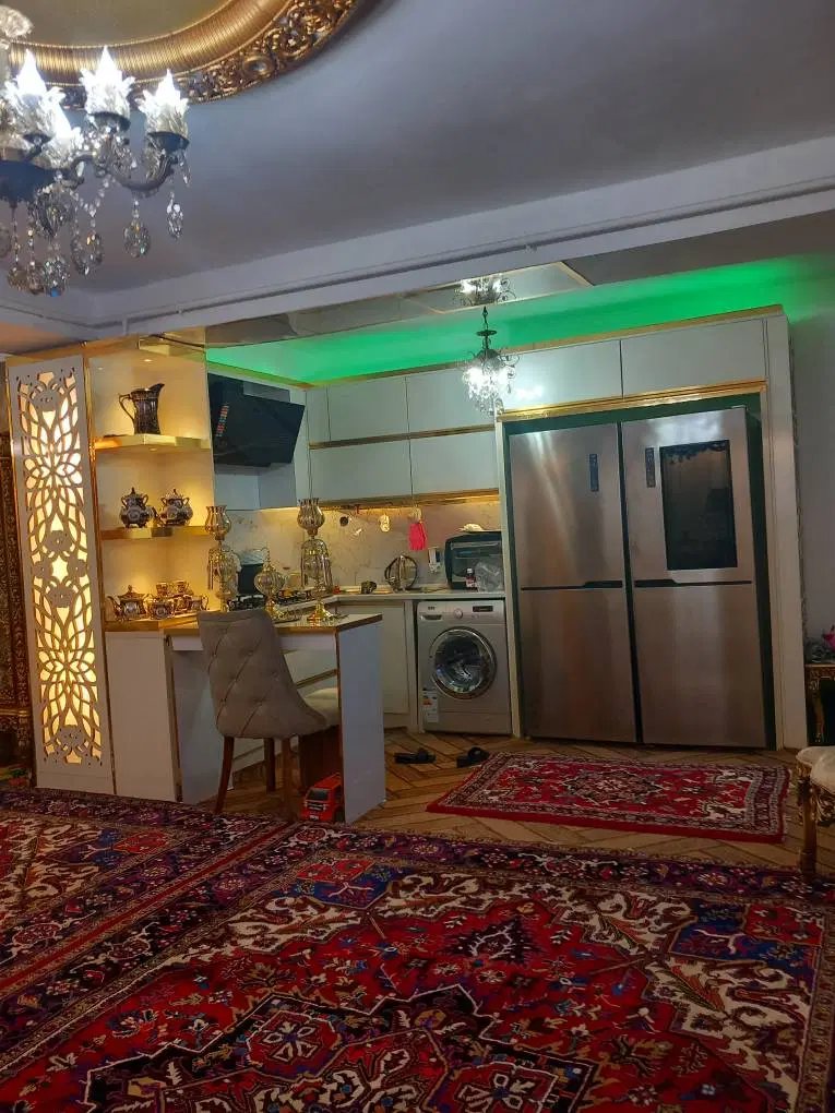 آپارتمان ۸۰ متر دو خوابه مجتمع علامه امینی