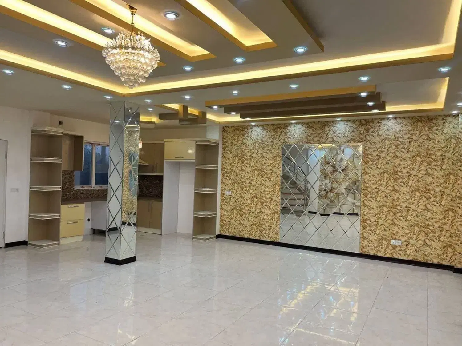 ویلادوبلکس نماکلاسیک شهرکی سندتک برگ ویو دلباز و