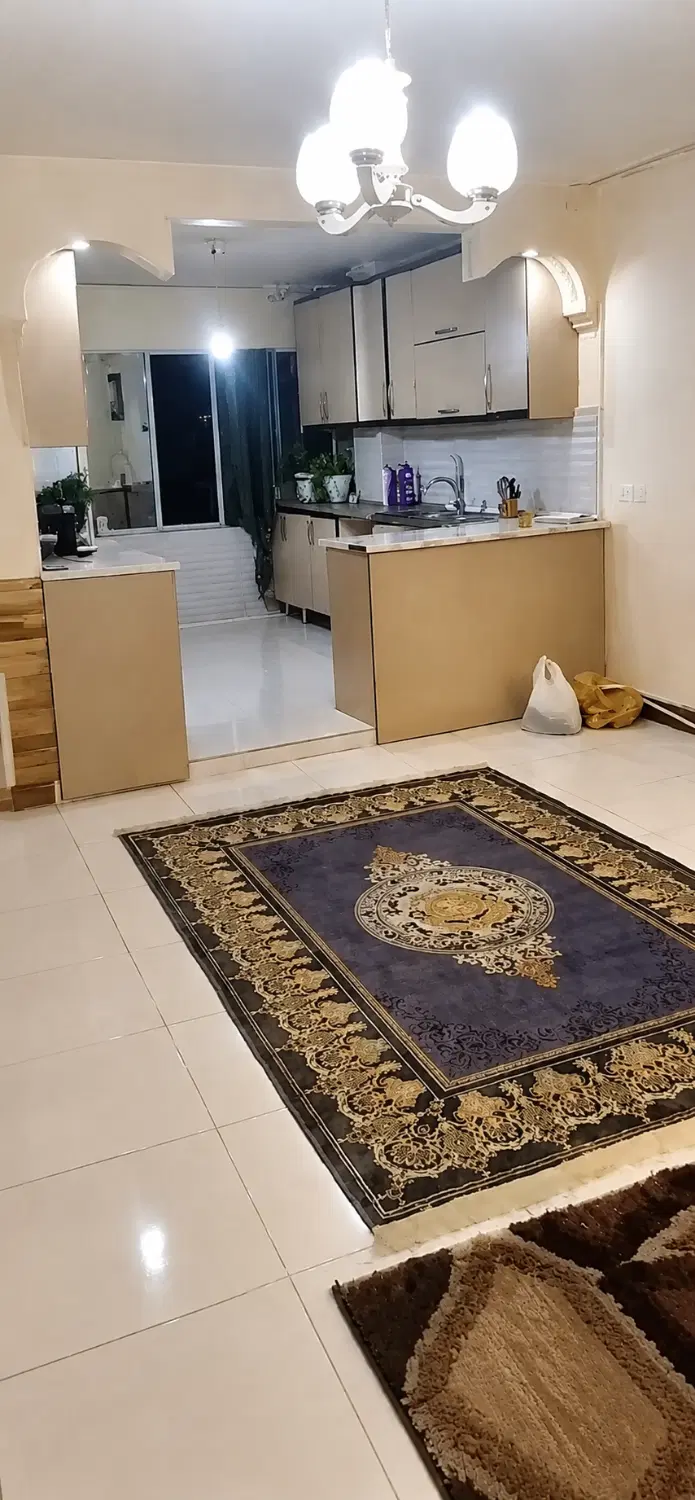 80متر _طبقه اول_اسانسور_۲خواب