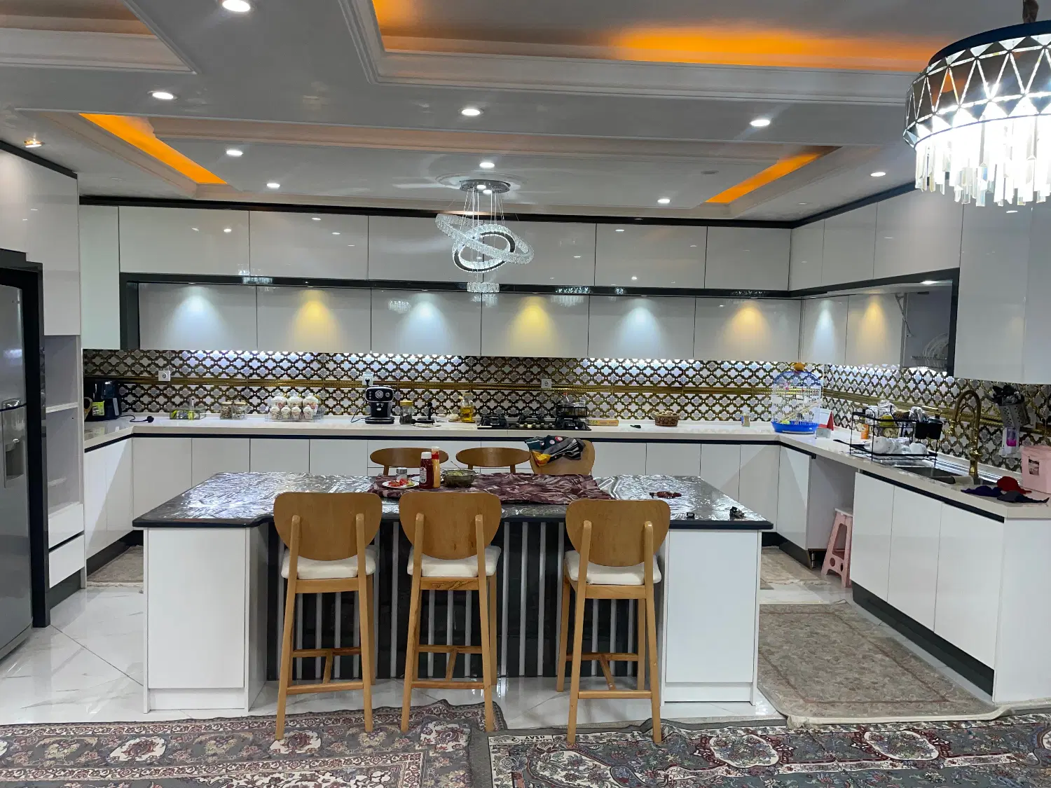 واحد 350 متری نوساز دوبلگس