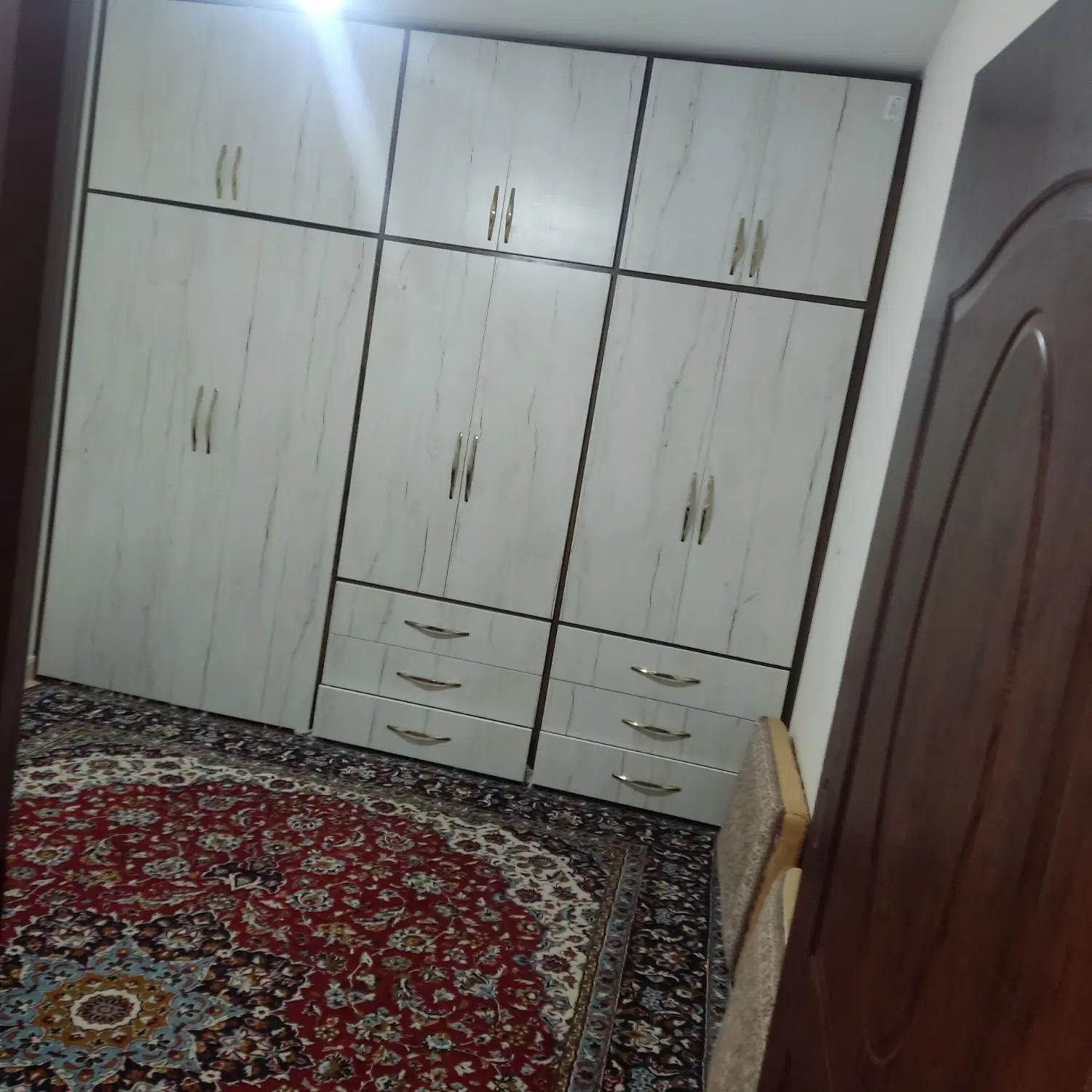 اپارتمان    املاک ازادی
