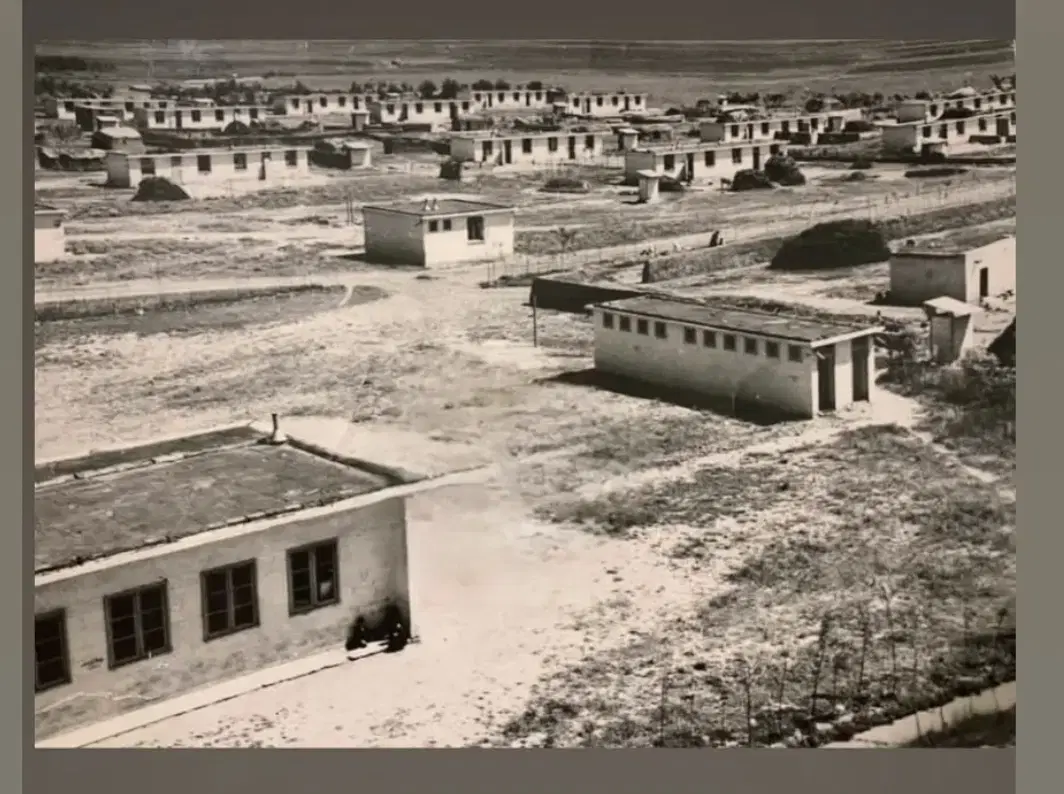 ۴۰۰ متر زمین نوری