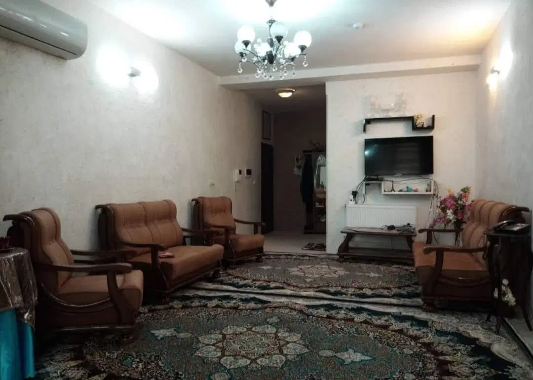 ۸۰ متری دو خواب فول امکانات